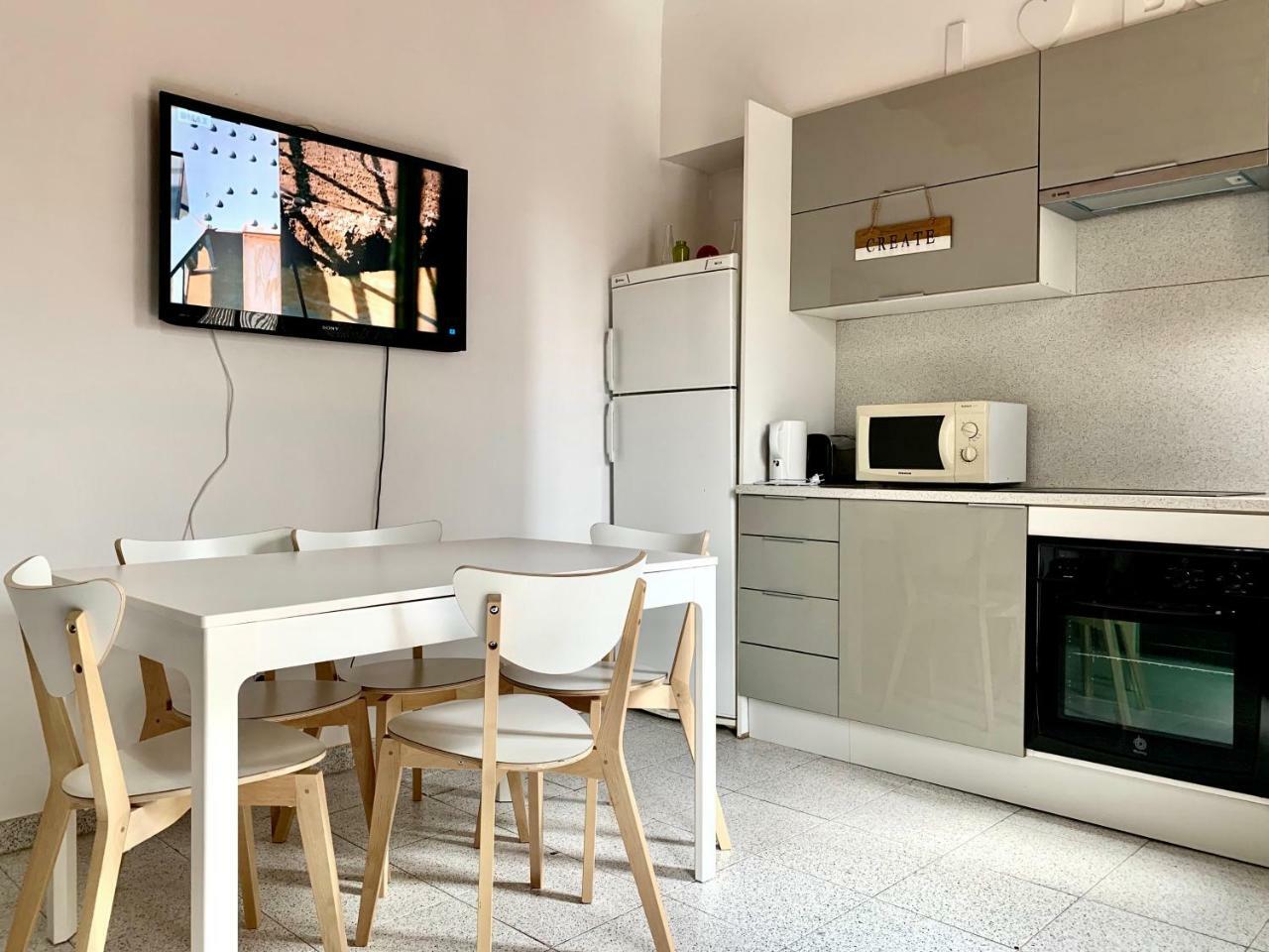 Charm Miro Apartment Barcelona Luaran gambar
