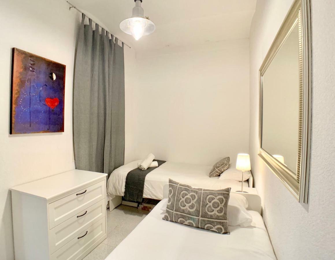 Charm Miro Apartment Barcelona Luaran gambar